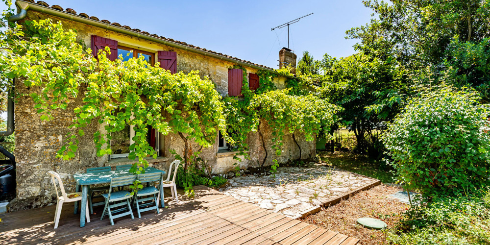 maison à RAUZAN (33420)