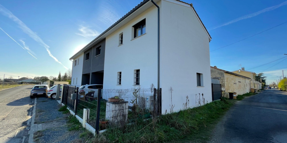 maison à IZON (33450)
