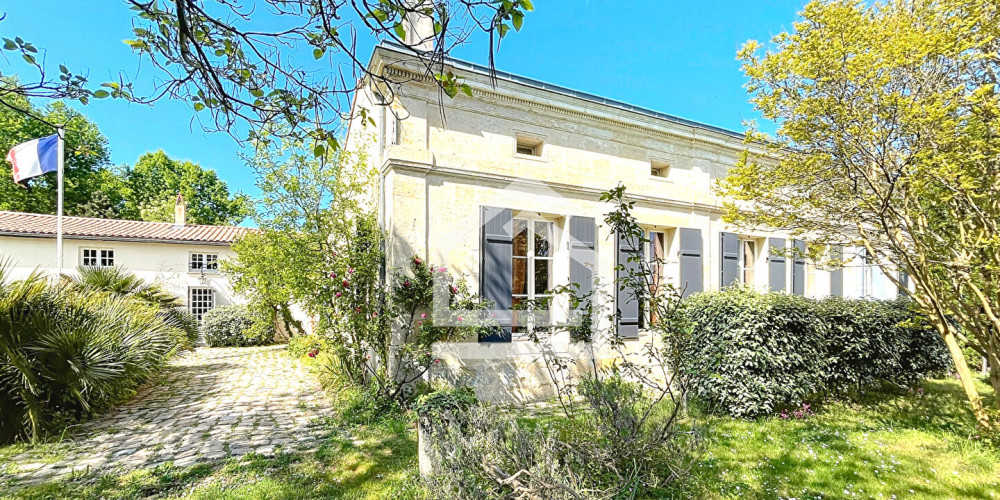 maison à ARSAC (33460)