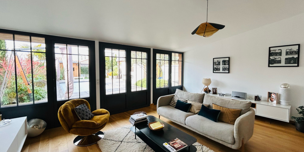 maison à BRUGES (33520)