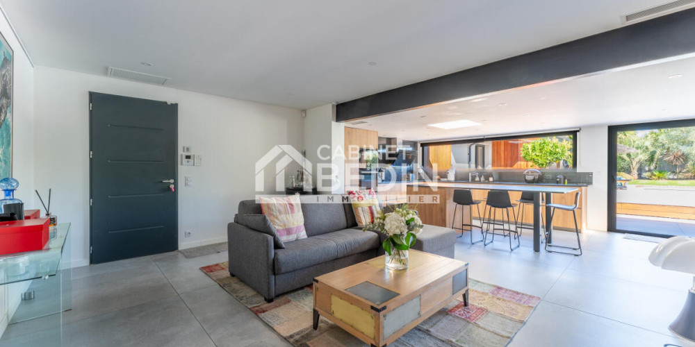 maison à PESSAC (33600)