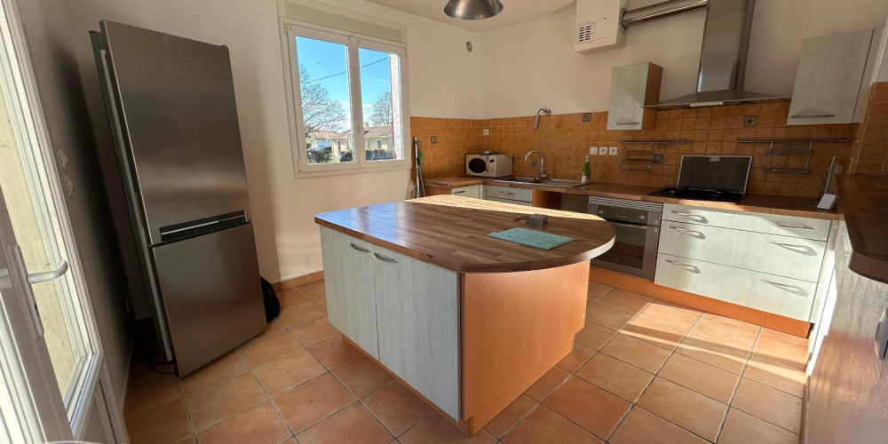 maison à LARUSCADE (33620)