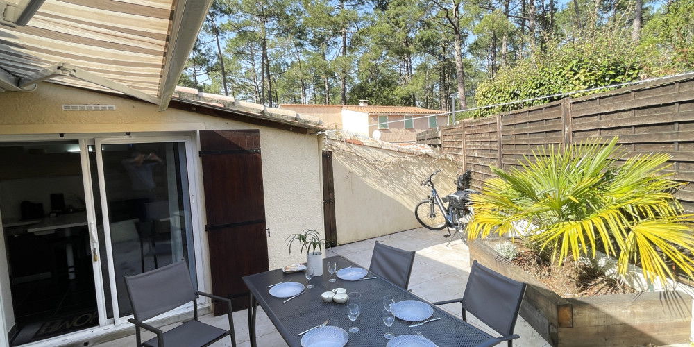 maison à LACANAU (33680)