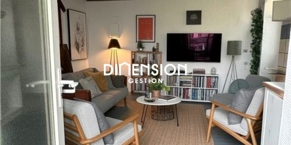 maison à BOURG (33710)