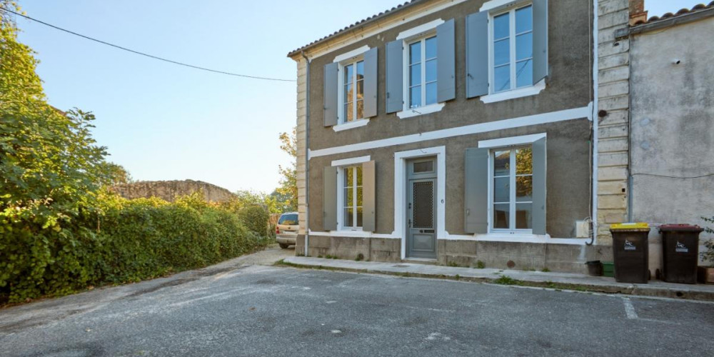 maison à PODENSAC (33720)