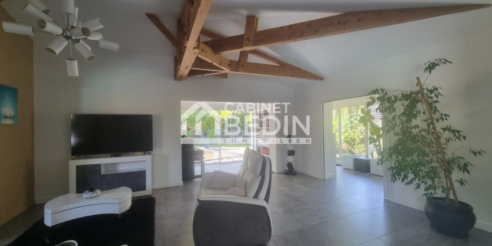 maison à ARES (33740)