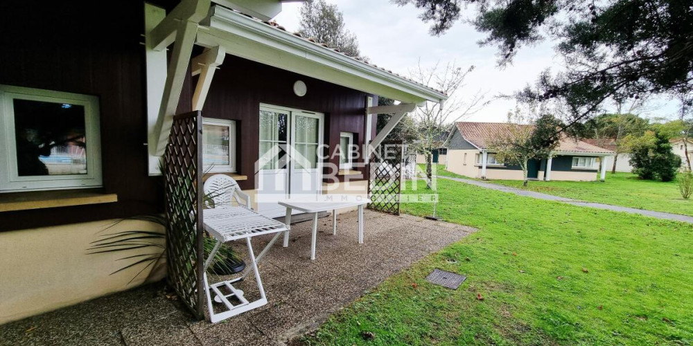 maison à ARES (33740)