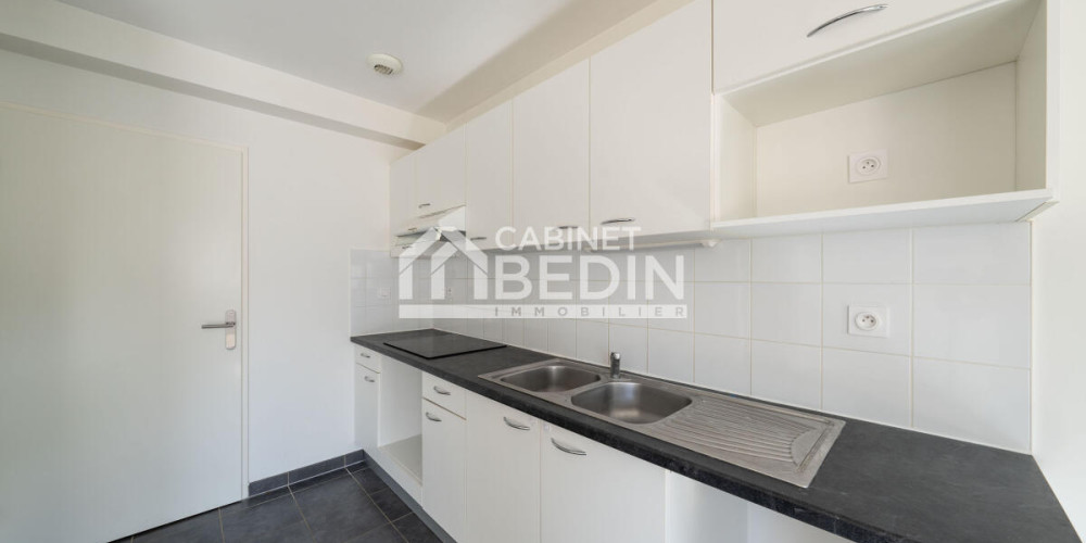 maison à ARES (33740)