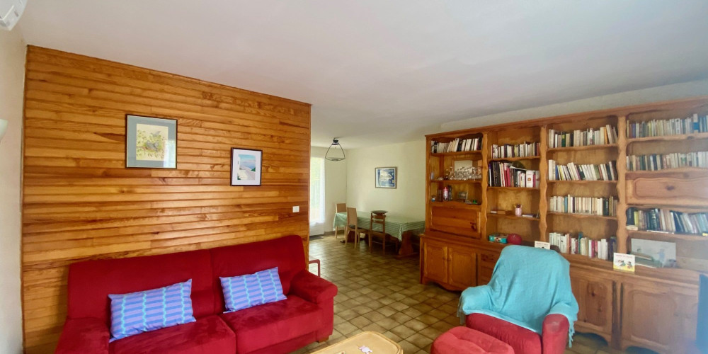 maison à ARES (33740)