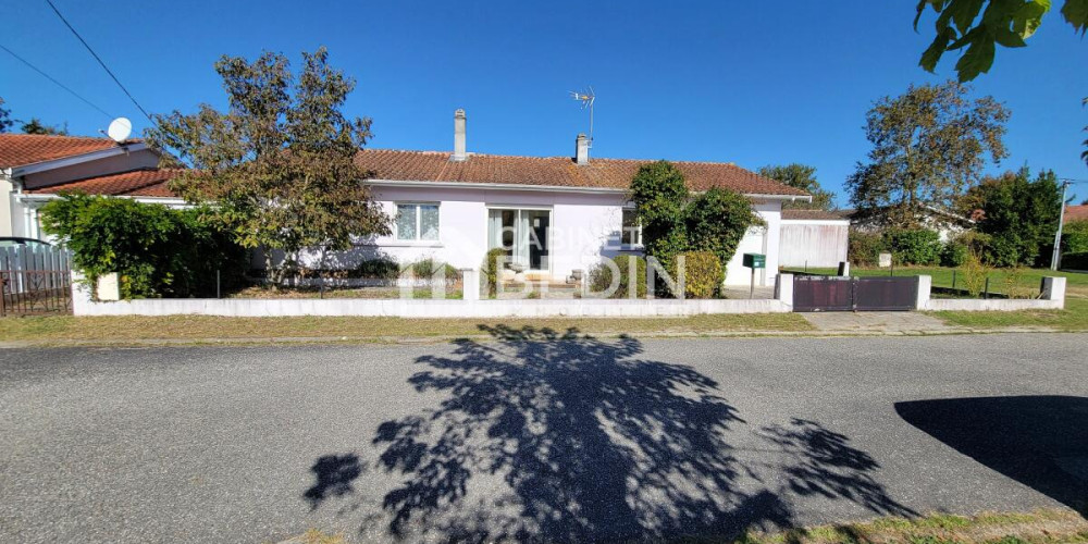 maison à ARES (33740)