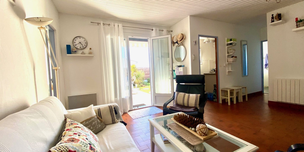 maison à ARES (33740)