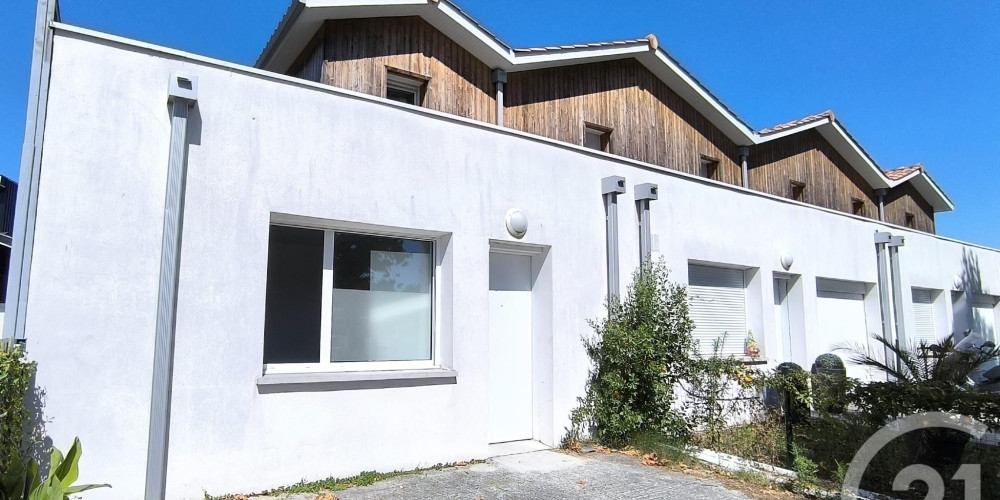 maison à ARES (33740)