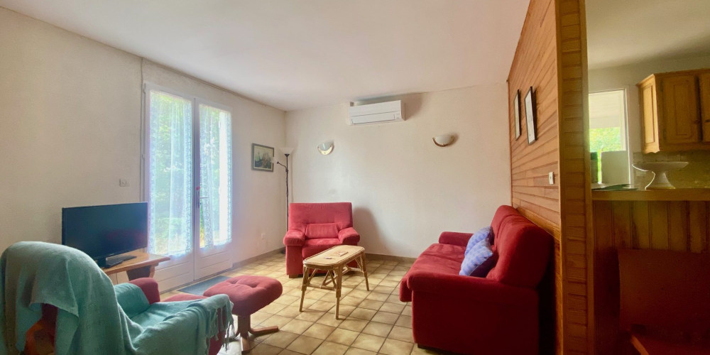 maison à ARES (33740)