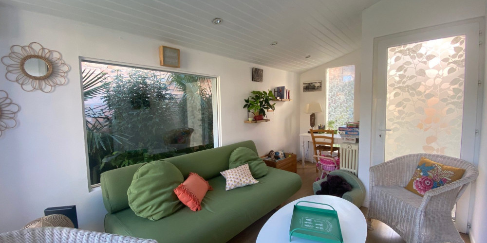 maison à ARES (33740)