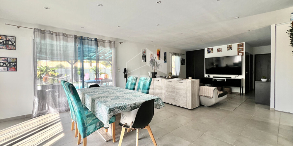 maison à SALLES (33770)