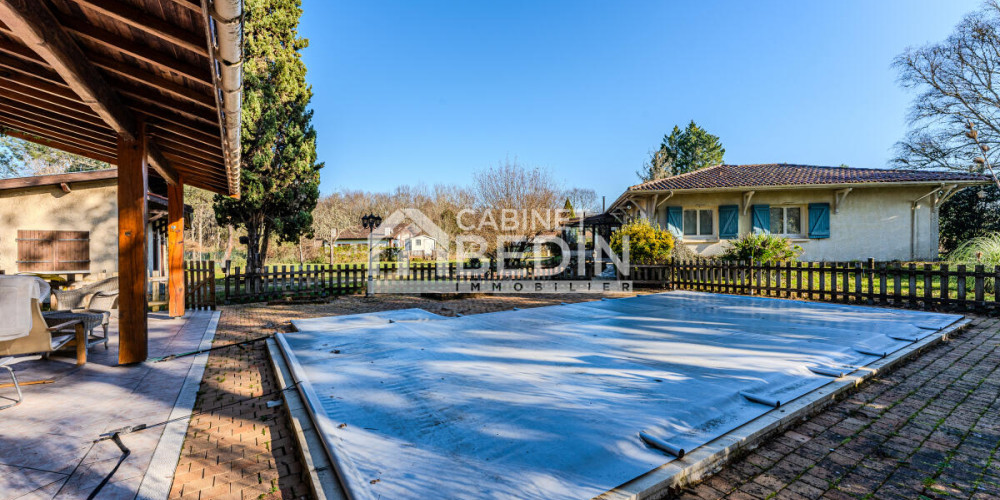 maison à SALLES (33770)