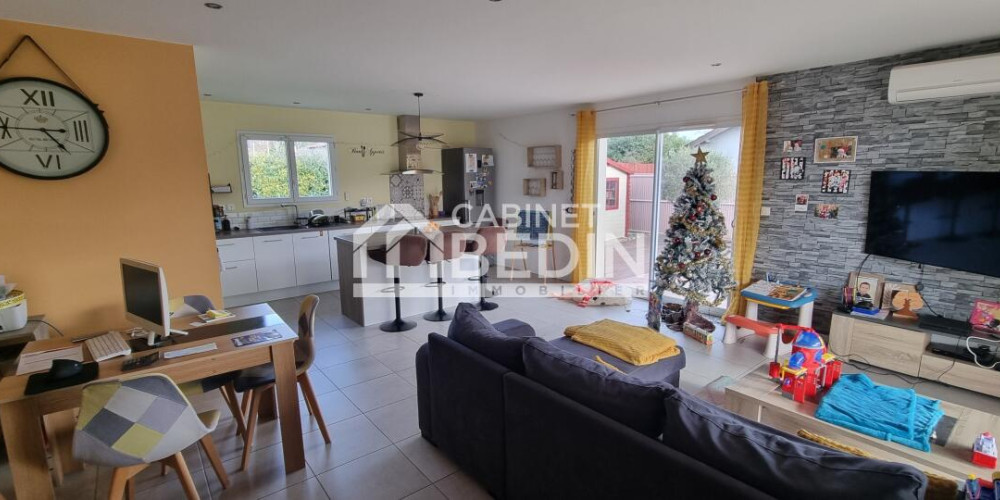 maison à SALLES (33770)