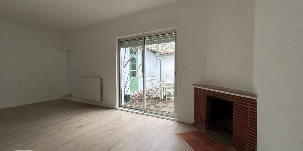 maison à BORDEAUX (33800)