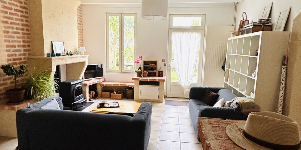 maison à VAYRES (33870)