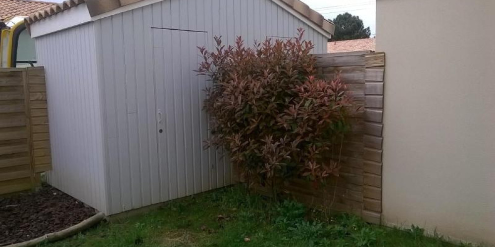 maison à VAYRES (33870)