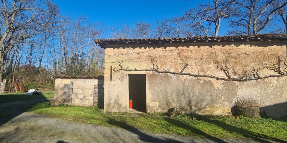 maison à SABLONS (33910)