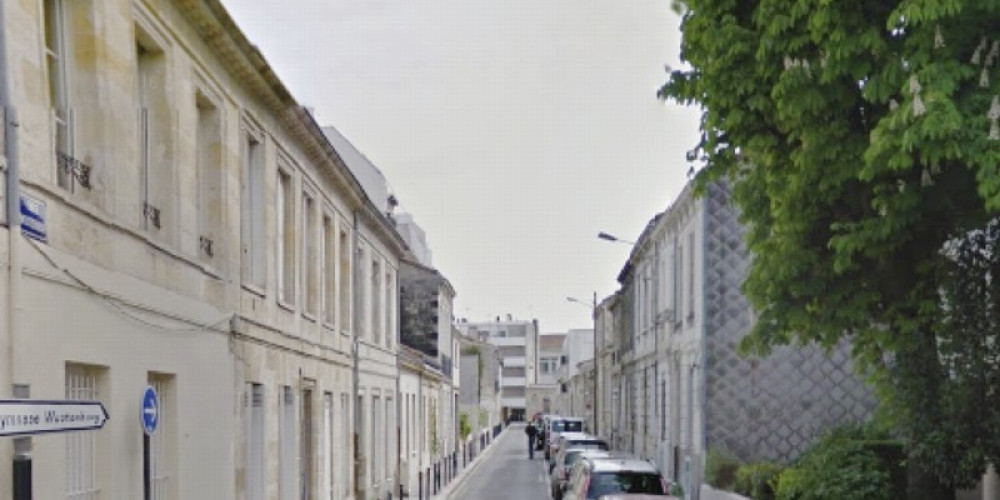 parking à BORDEAUX (33000)