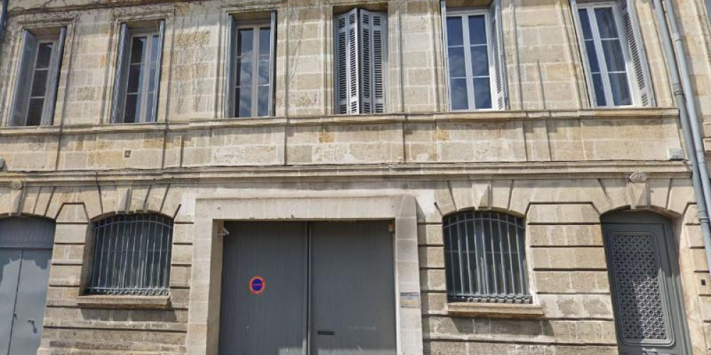 parking à BORDEAUX (33000)