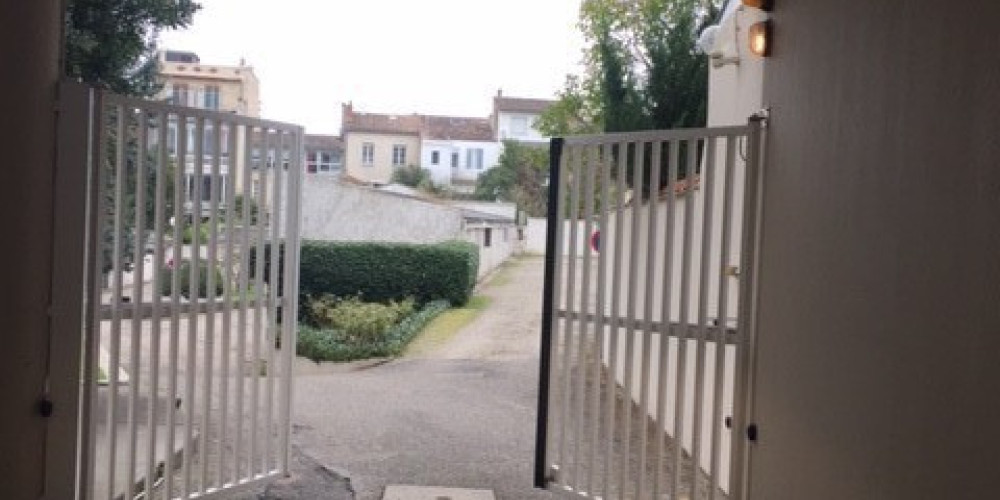 parking à BORDEAUX (33000)