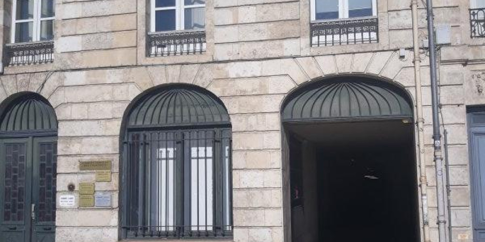 parking à BORDEAUX (33000)