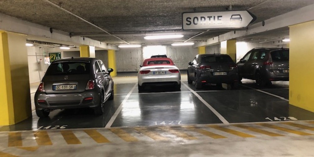 parking à BORDEAUX (33000)