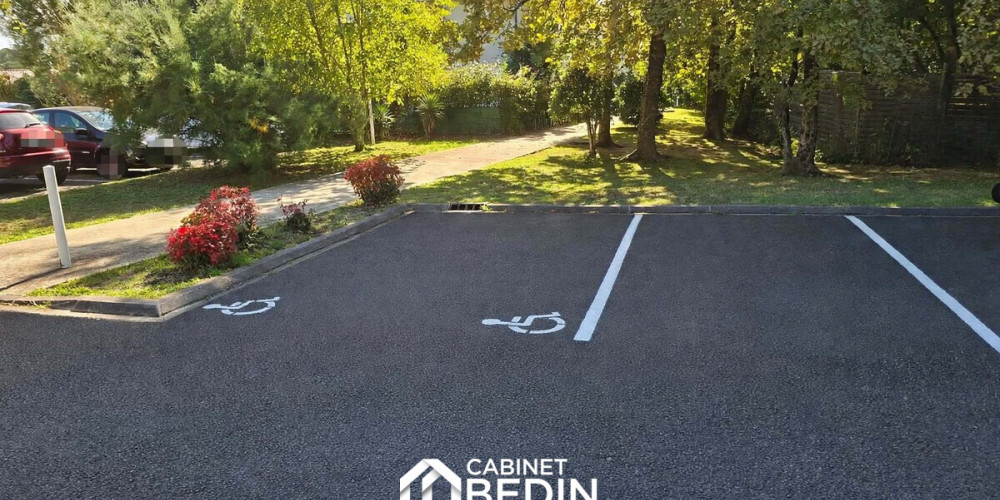 parking à LANTON (33138)