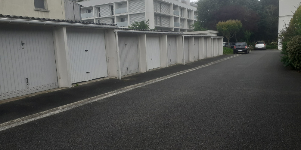 parking à MERIGNAC (33700)