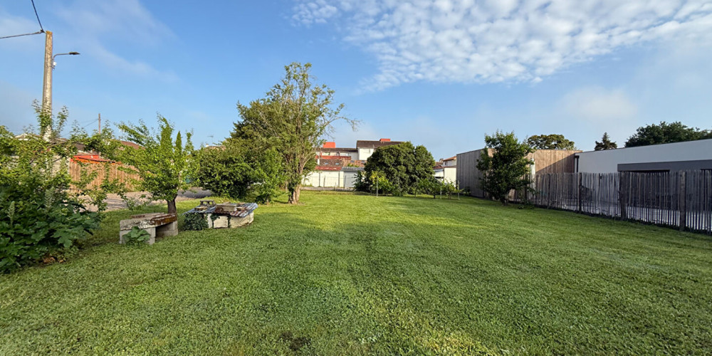 terrain à LIBOURNE (33500)