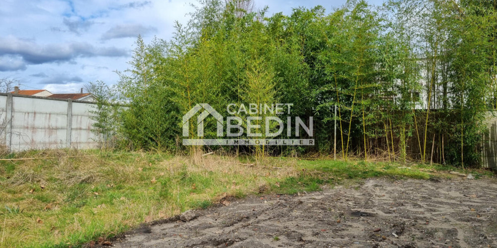 terrain à PESSAC (33600)