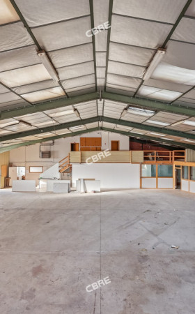 Local industriel  PESSAC