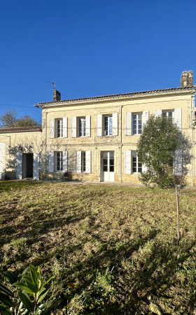 Maison  LUSSAC