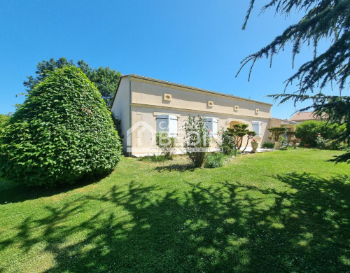 maison  COUTRAS