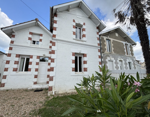 maison  COUTRAS