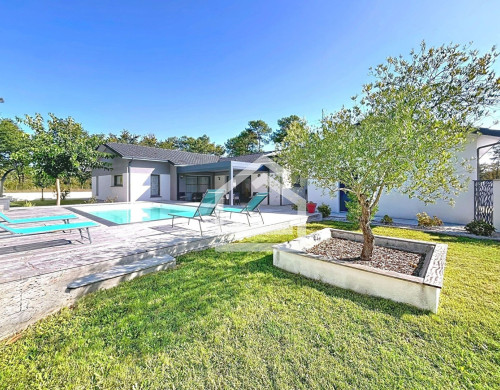 maison  LE PIAN MEDOC