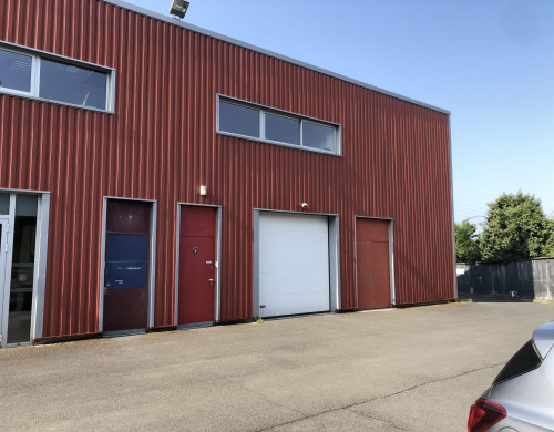 local industriel  ARTIGUES PRES BORDEAUX