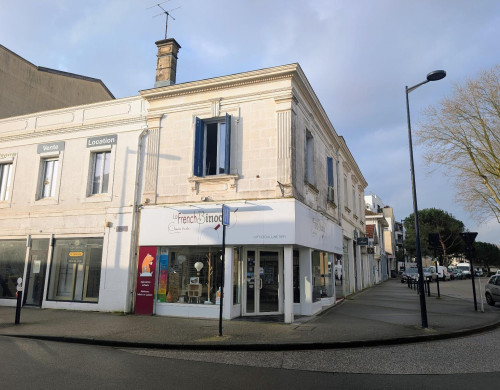 local commercial  LA TESTE DE BUCH