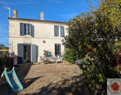 maison  IZON