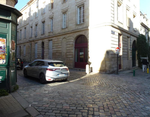 local commercial  BORDEAUX