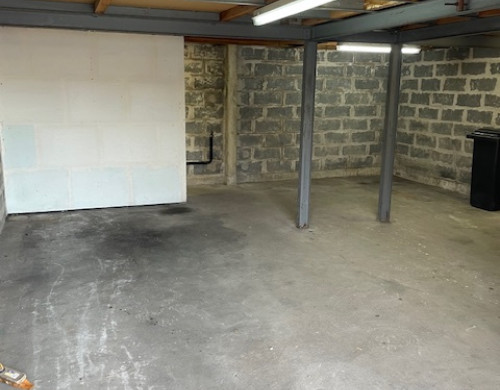 local industriel  ST MEDARD EN JALLES