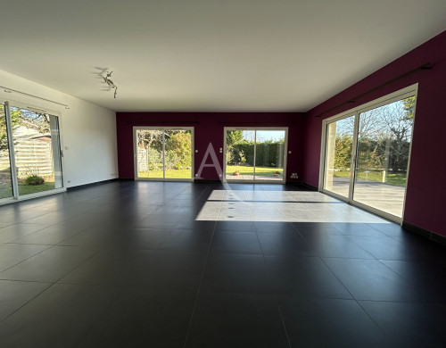 maison  LE PIAN MEDOC