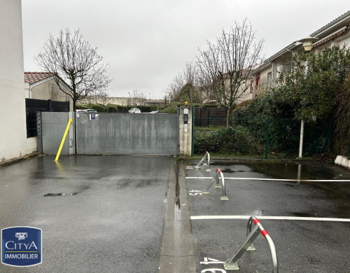 parking  MERIGNAC